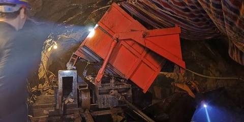 斜井扒渣機與斜井曲軌自卸式礦車斜井開拓(斜井開挖)